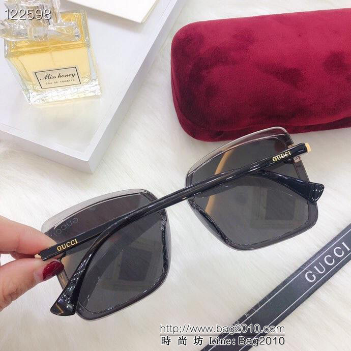 GUCCI古馳 超輕 原單代工廠推薦款 專櫃新款 偏光且鍍膜防止紫外線 女裝太陽眼鏡  lly1155